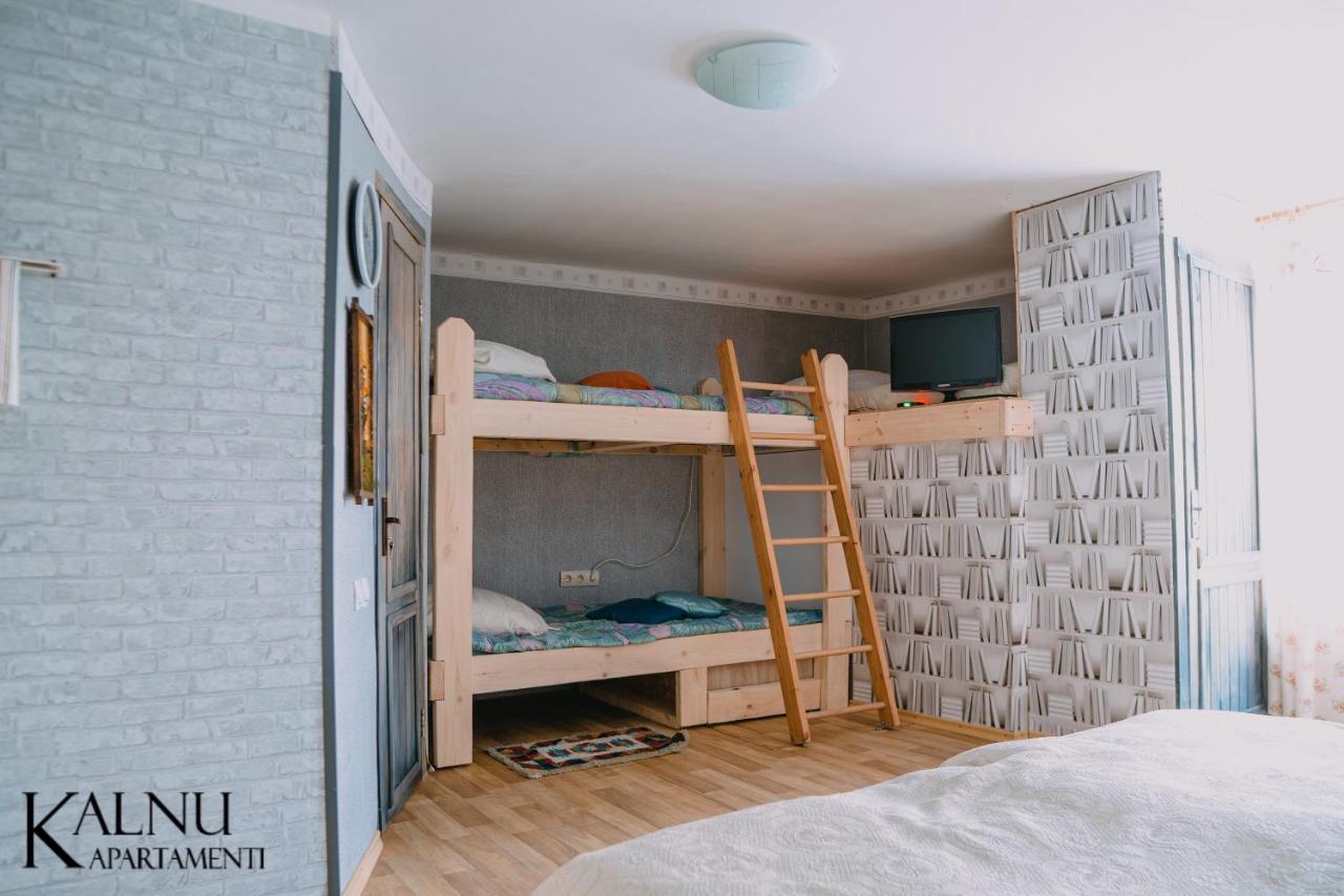 Kalna Apartamenti 阿格洛纳 外观 照片